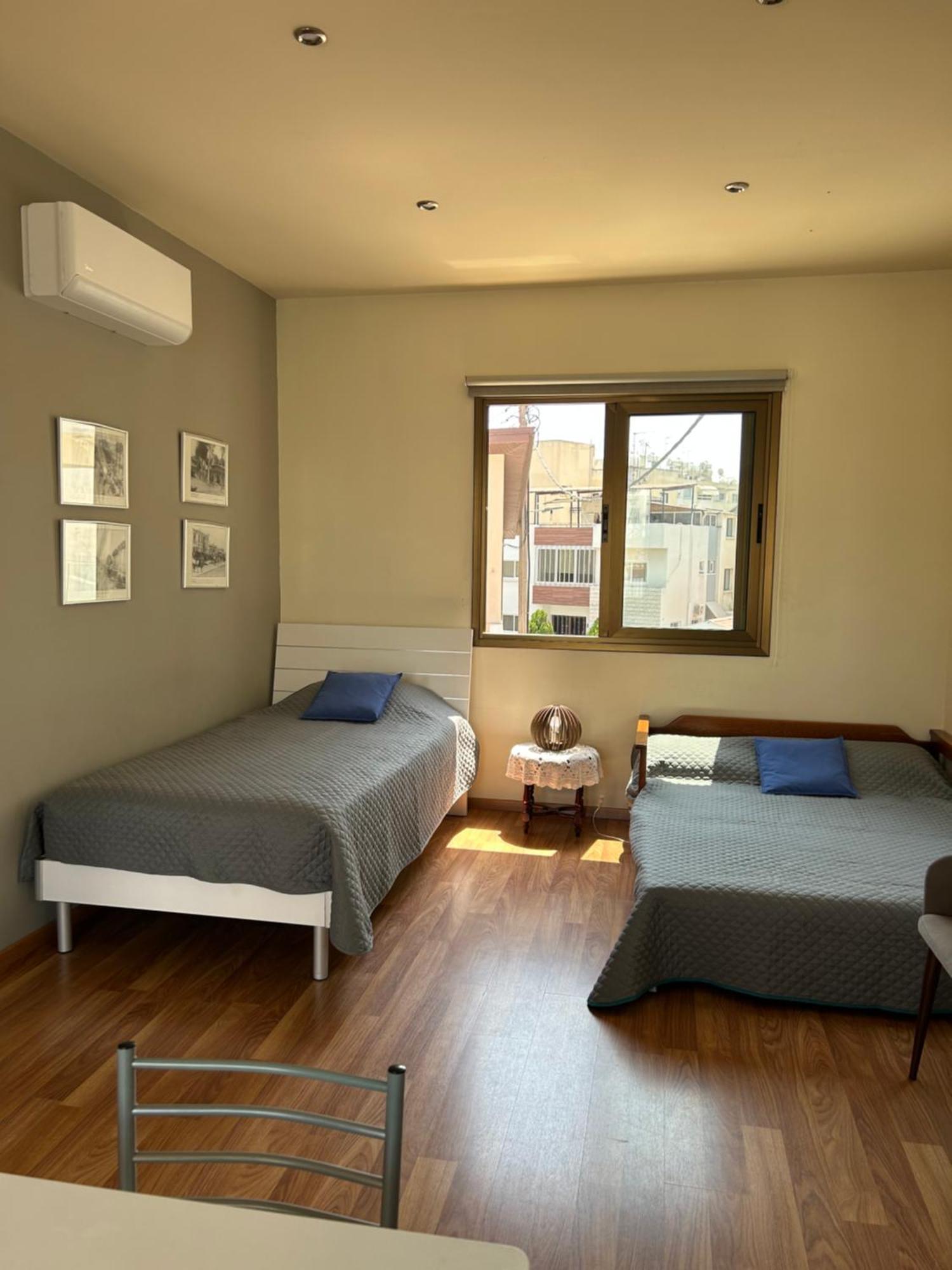 Extremely Comfy Apt With Spacious Private Terrace 10Min Walk To The Beach & In Town لارنكا المظهر الخارجي الصورة